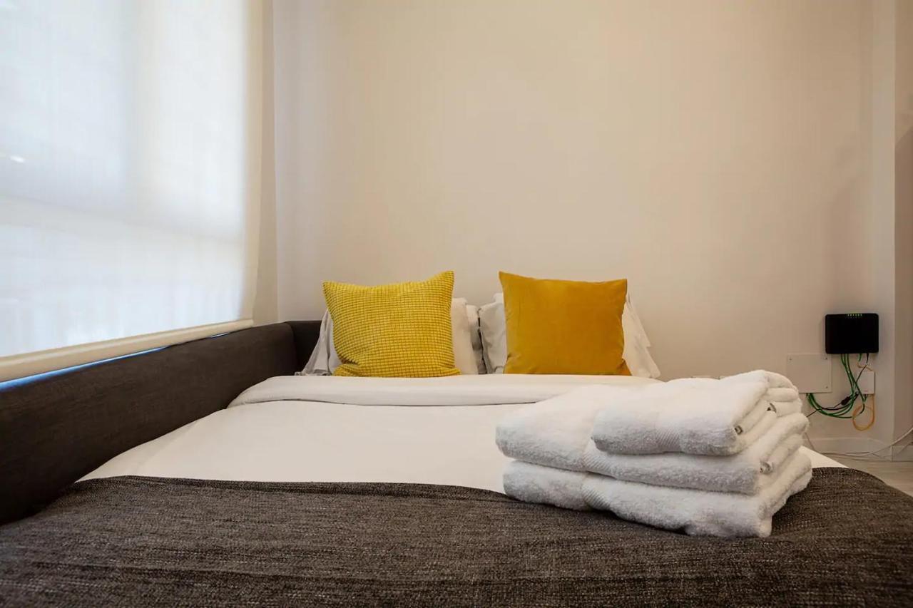 Appartamento Charming Ribera Del Manzanares Madrid Esterno foto
